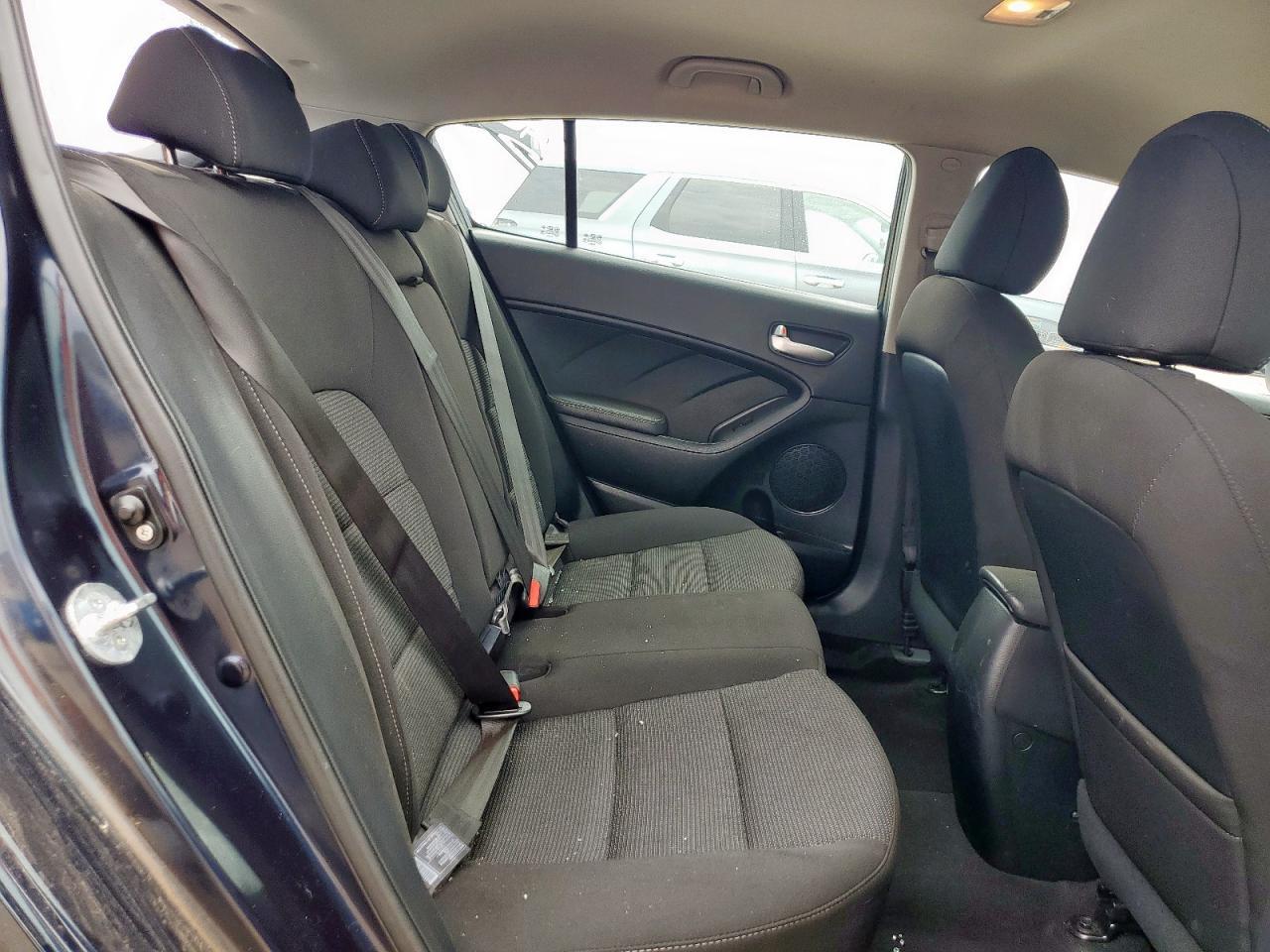 2017 KIA FORTE