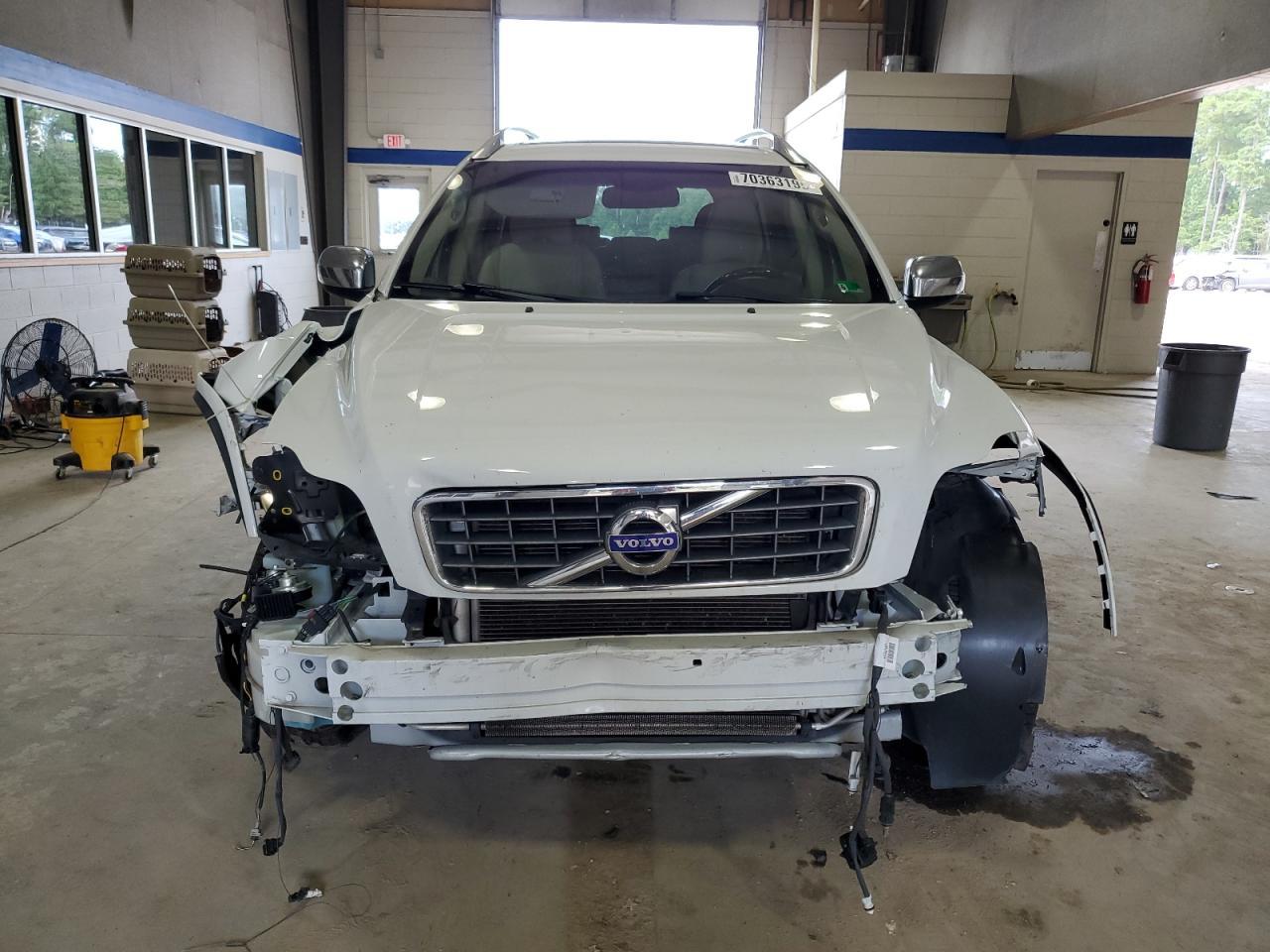 2013 VOLVO XC90