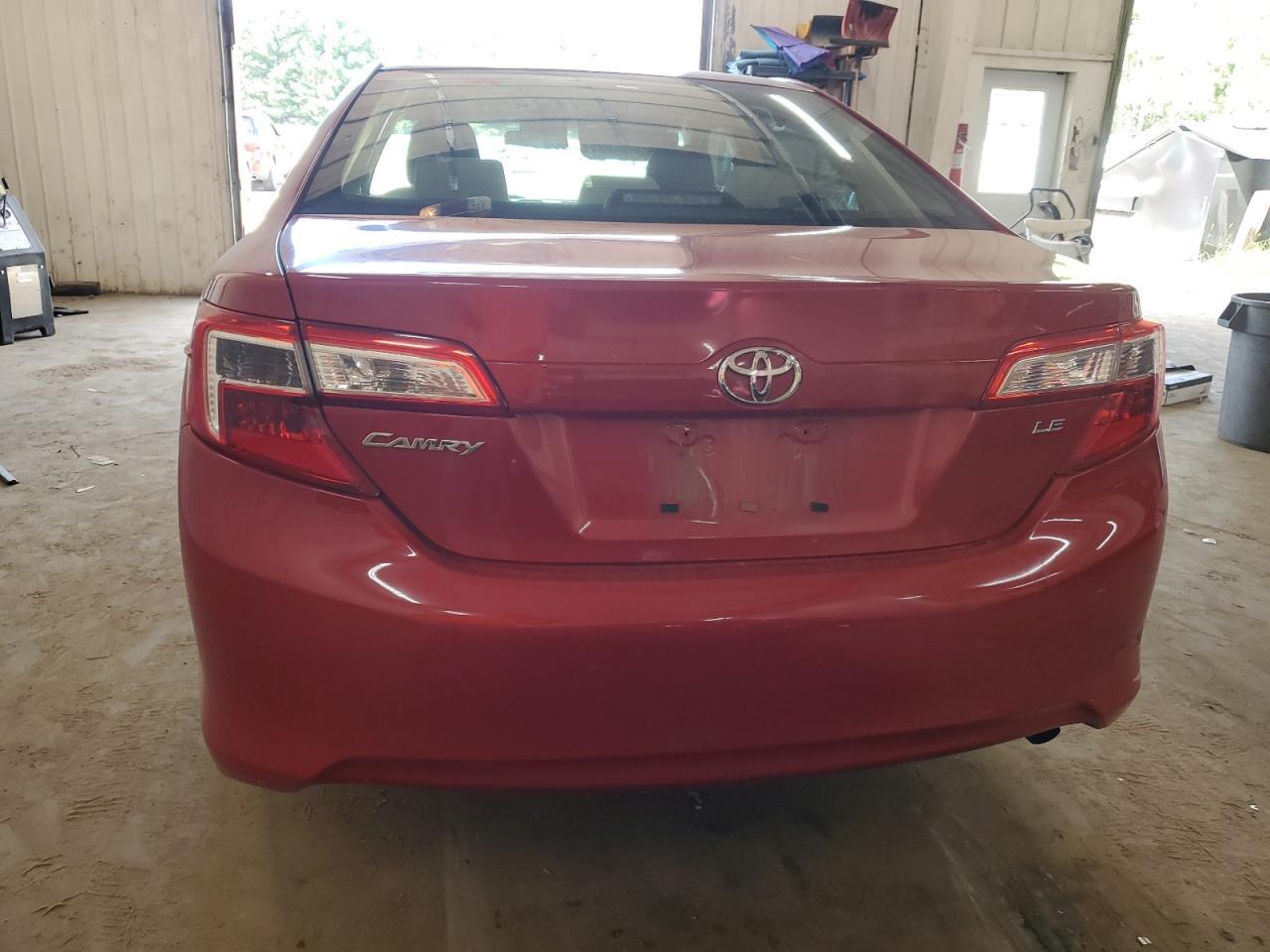 2014 TOYOTA CAMRY