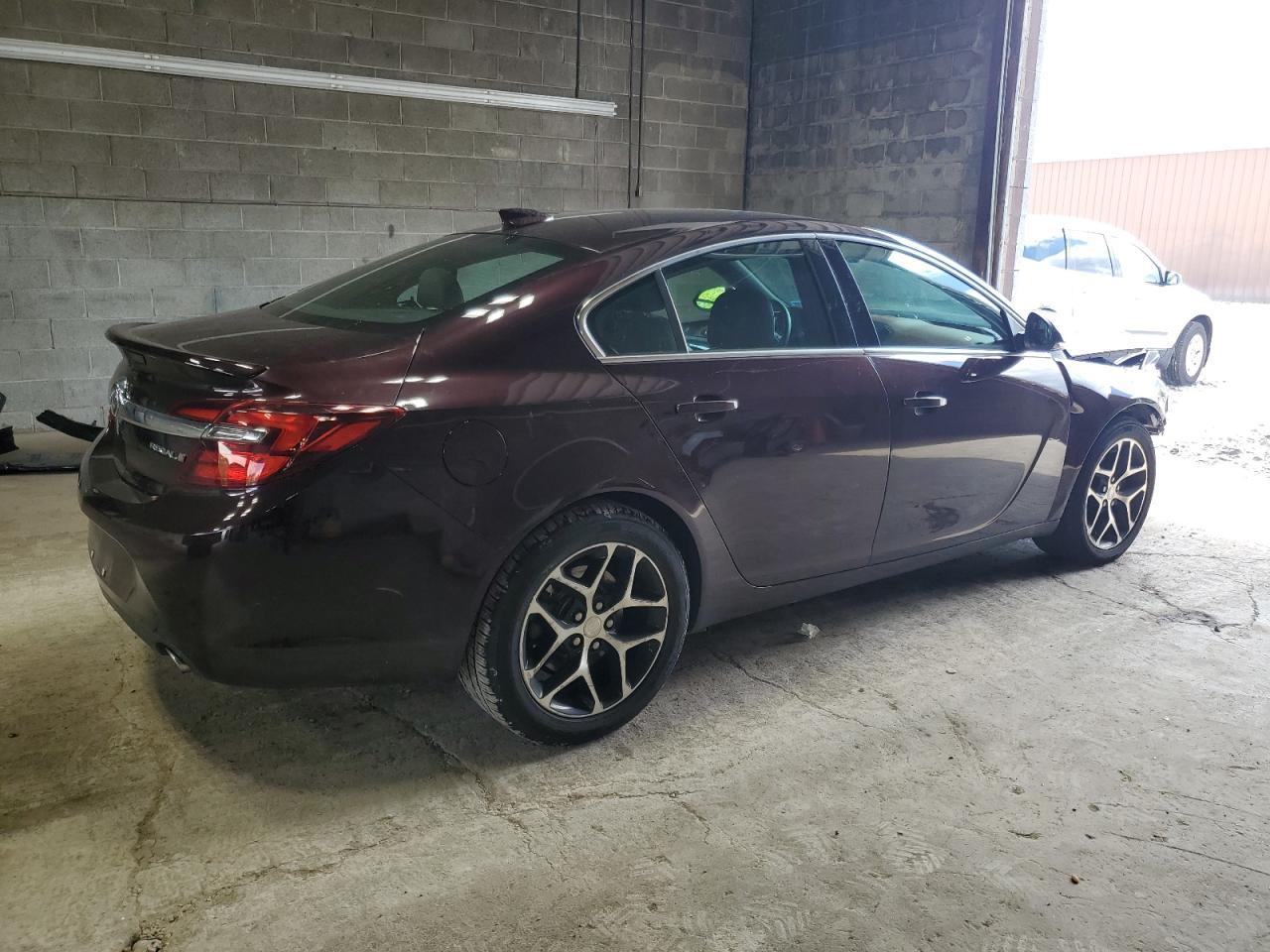 2017 BUICK Regal