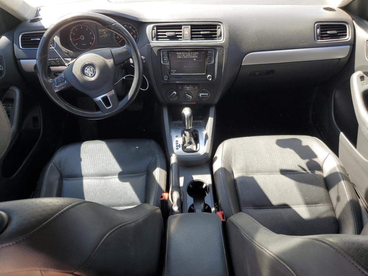 2014 VOLKSWAGEN JETTA