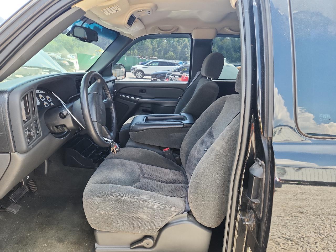 2004 CHEVROLET Silverado