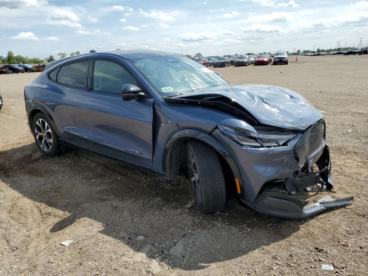 2021 FORD Mustang Mach-E