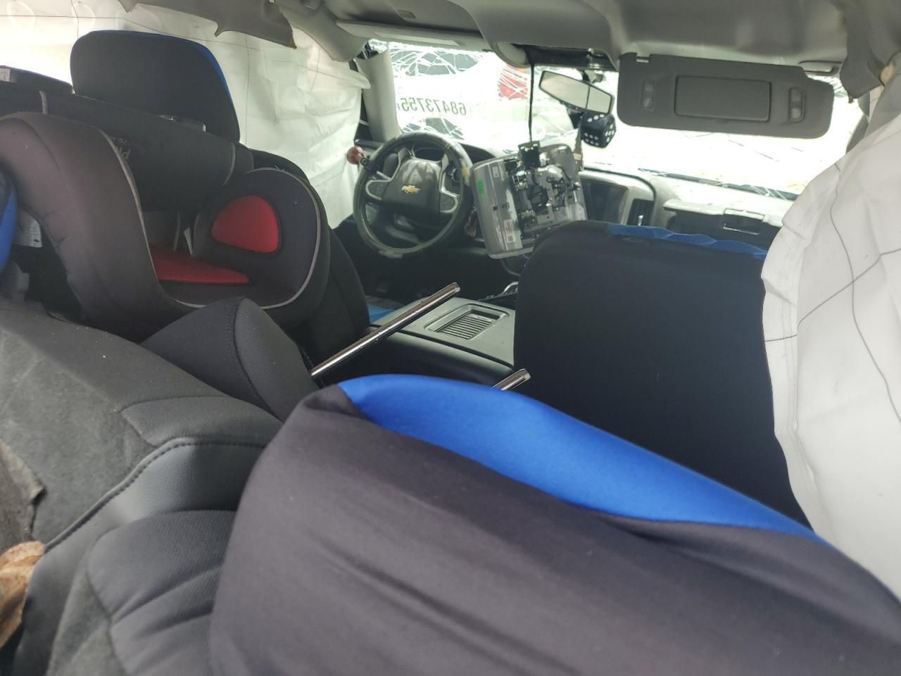 2018 CHEVROLET Silverado