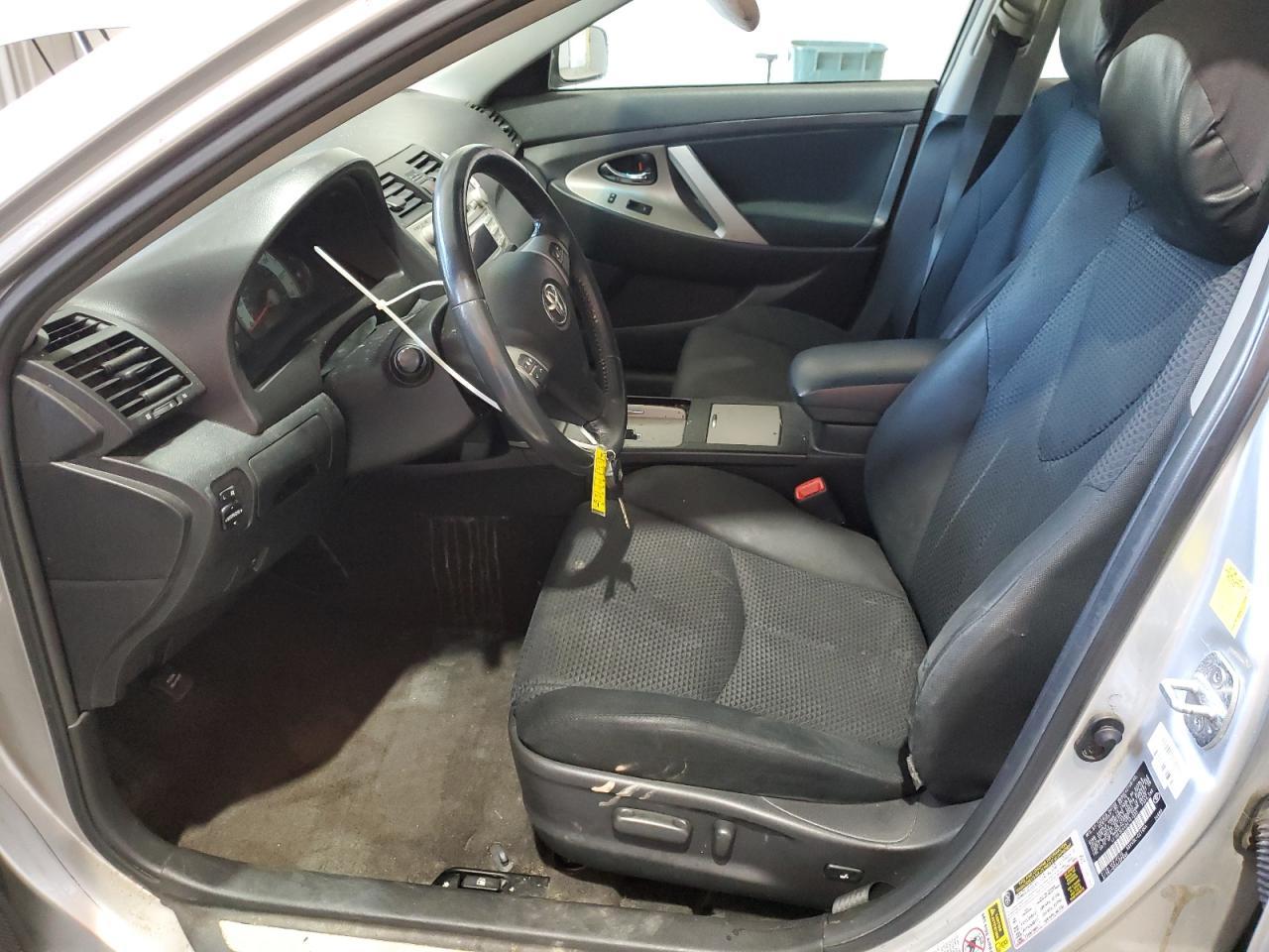2011 TOYOTA CAMRY
