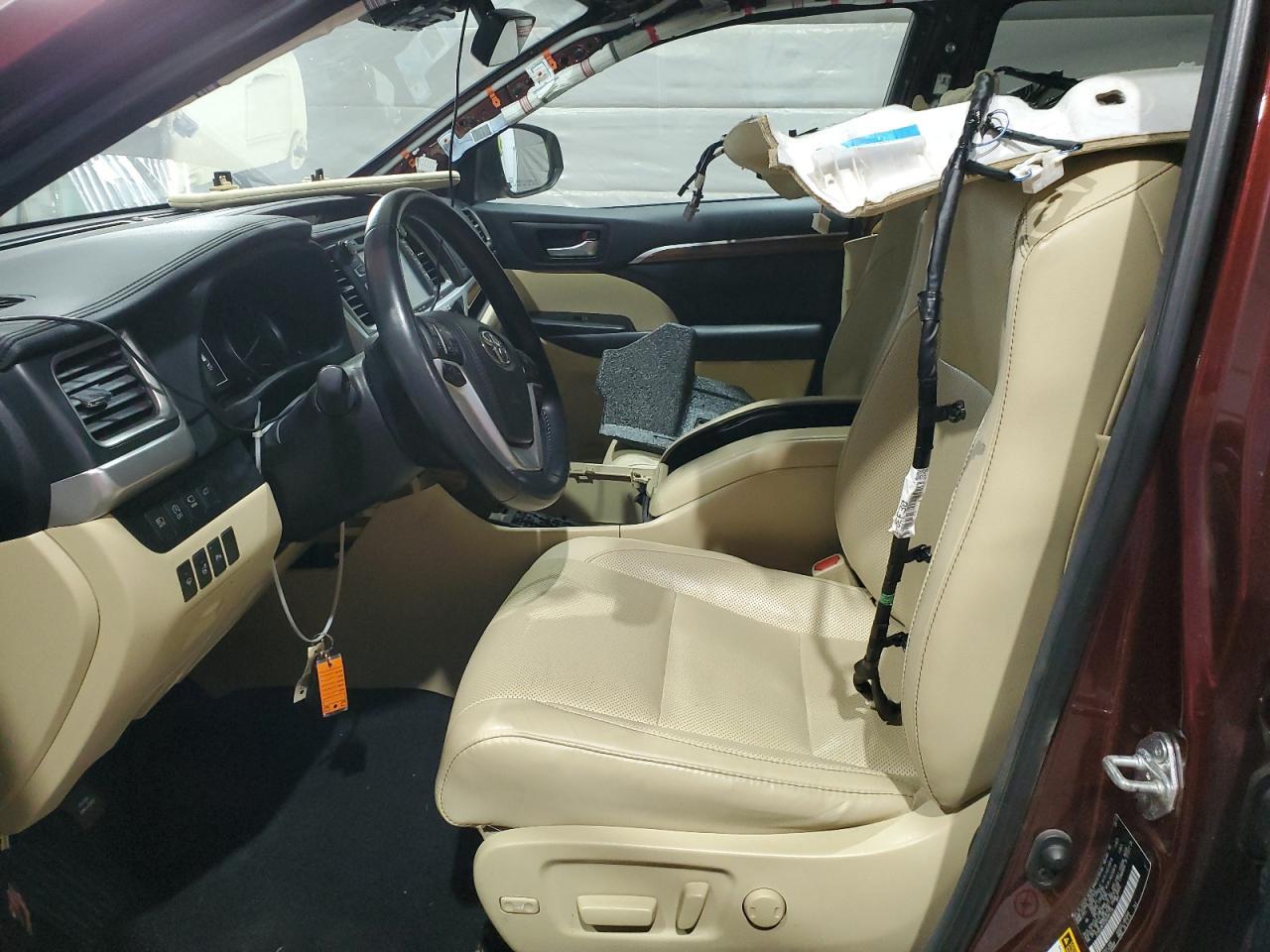 2017 TOYOTA HIGHLANDER
