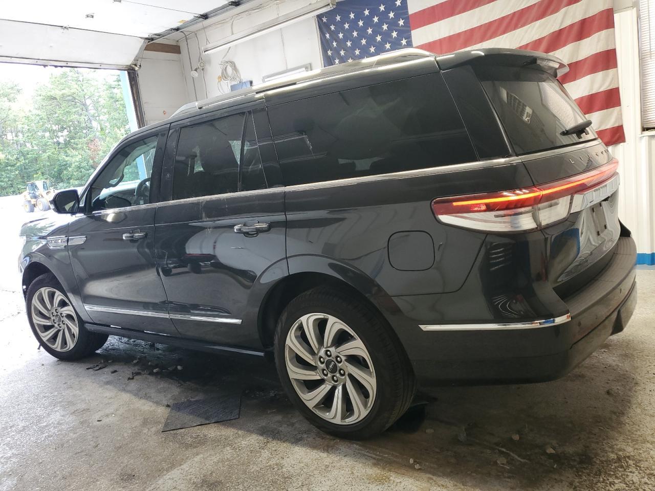 2024 LINCOLN Navigator