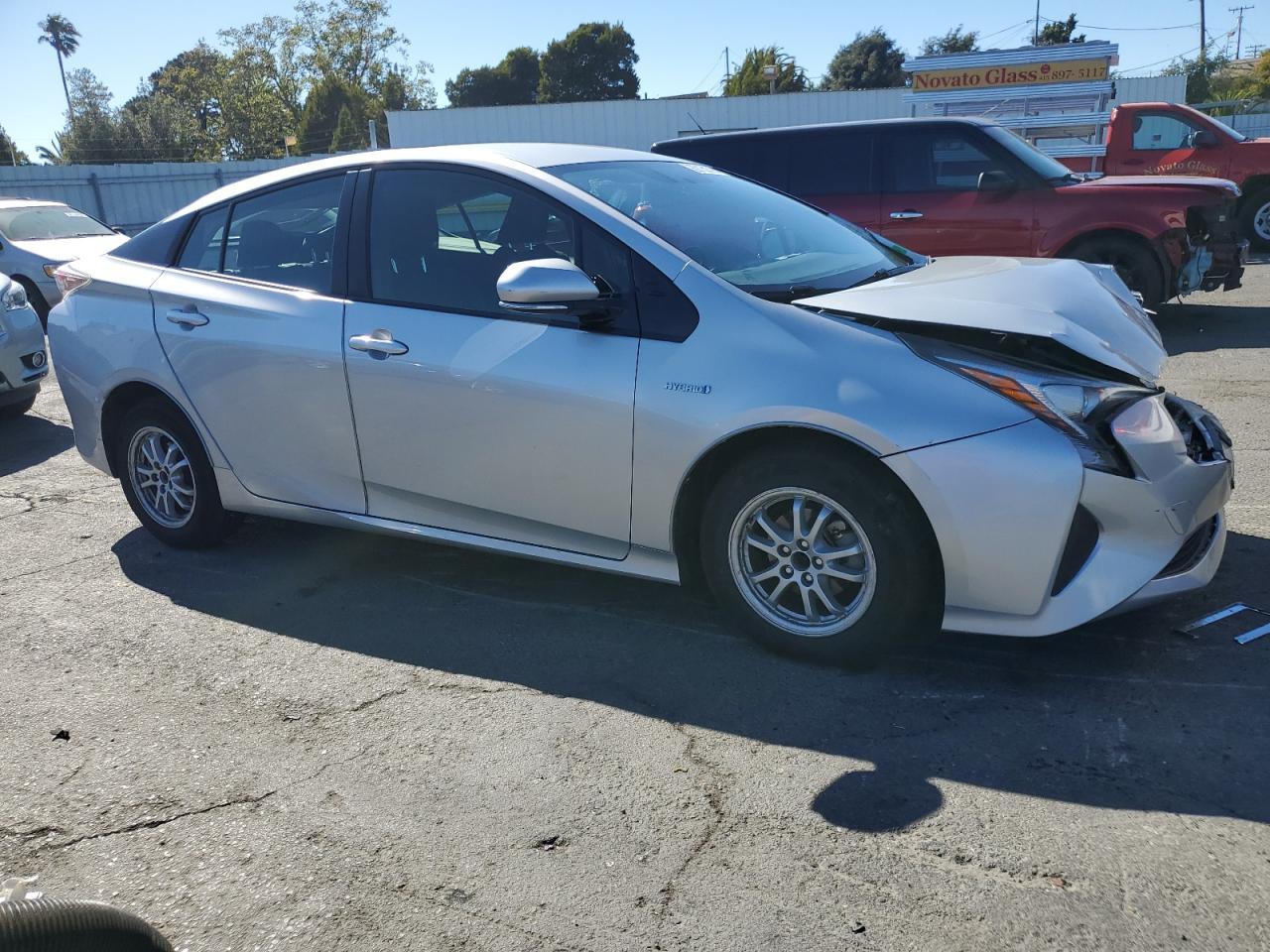 2016 TOYOTA PRIUS