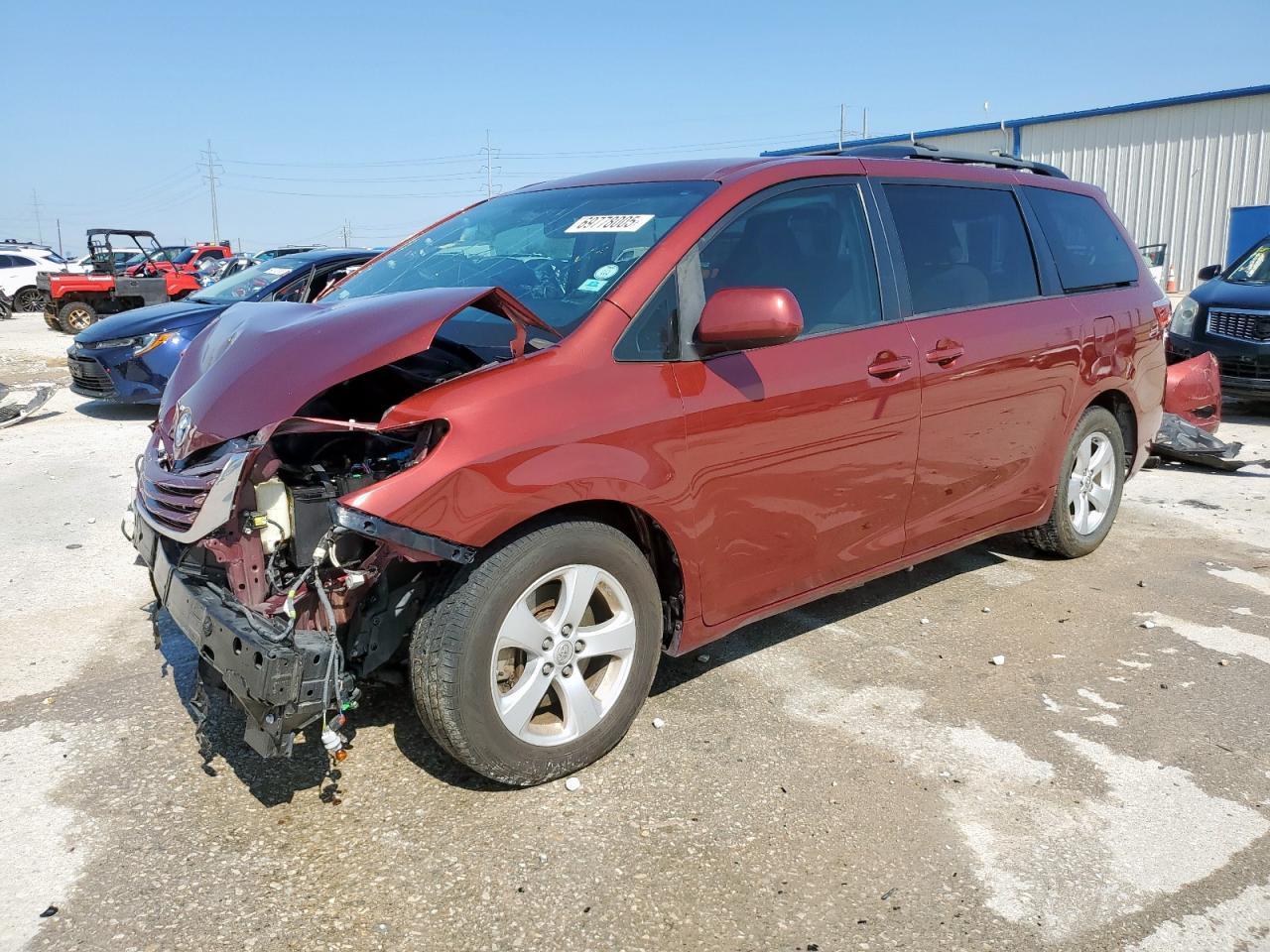 2017 TOYOTA SIENNA