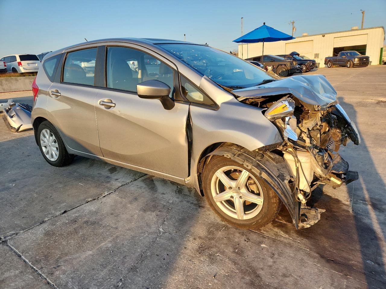 2015 NISSAN Versa Note