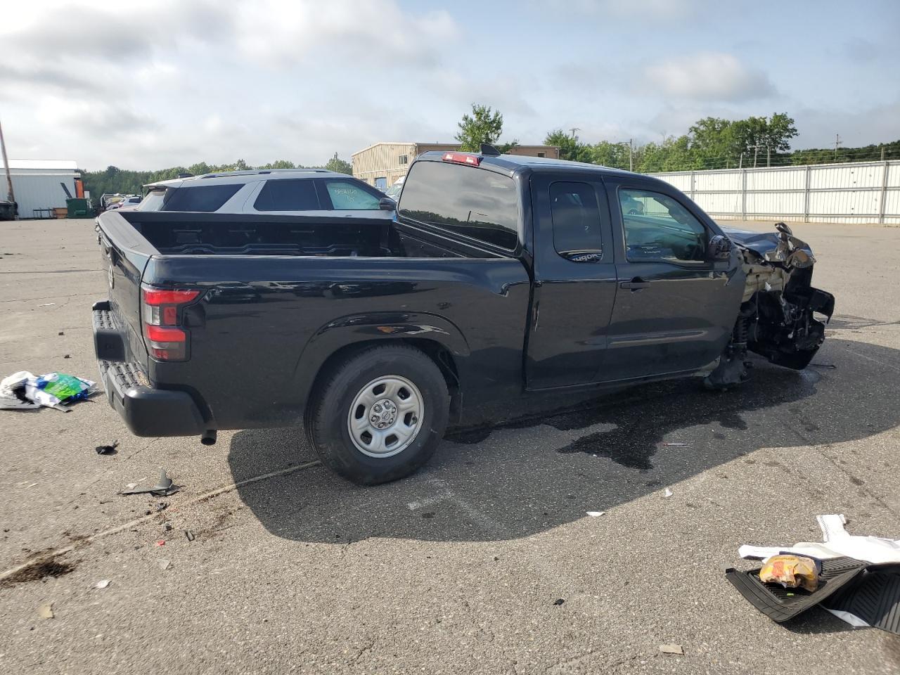2024 NISSAN Frontier