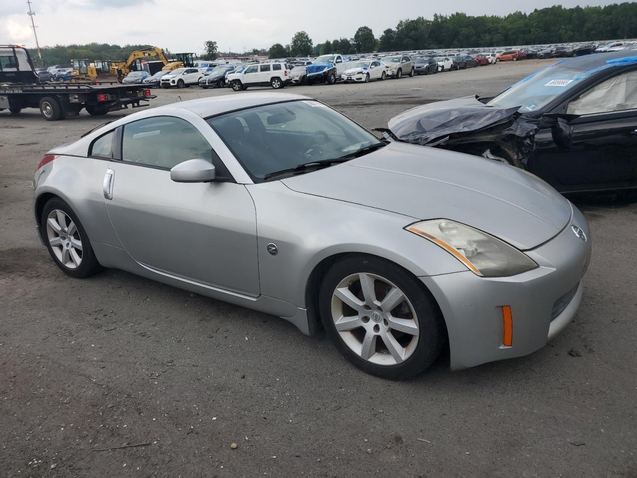 2005 NISSAN Z