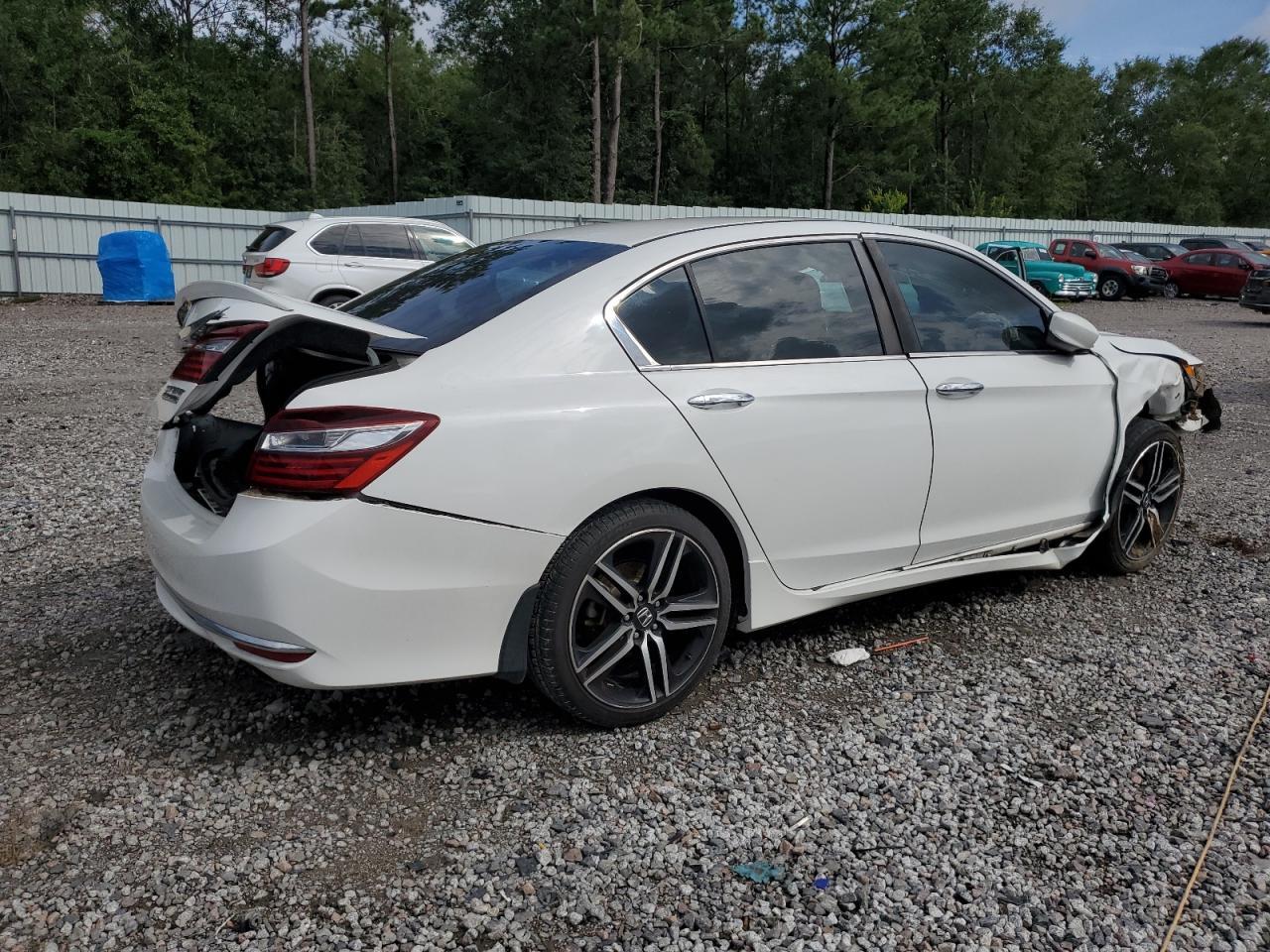 2017 HONDA ACCORD
