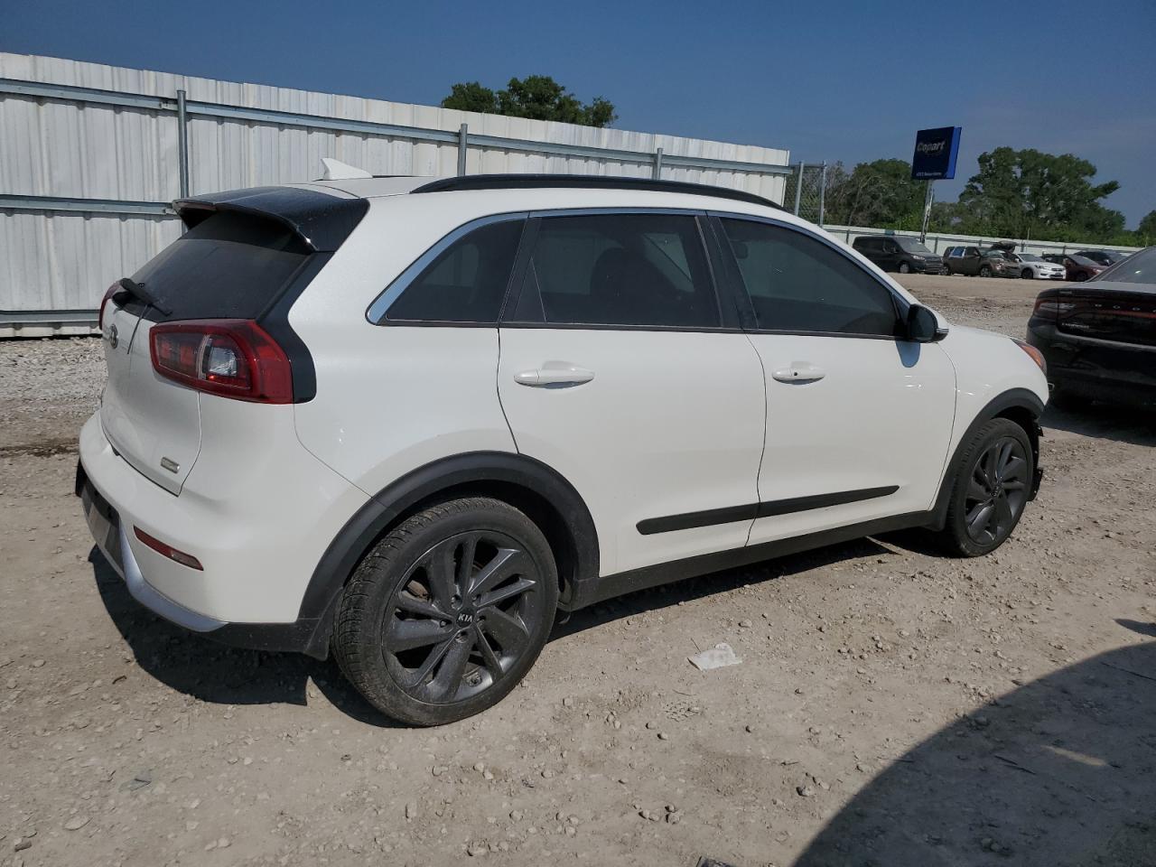 2017 KIA Niro