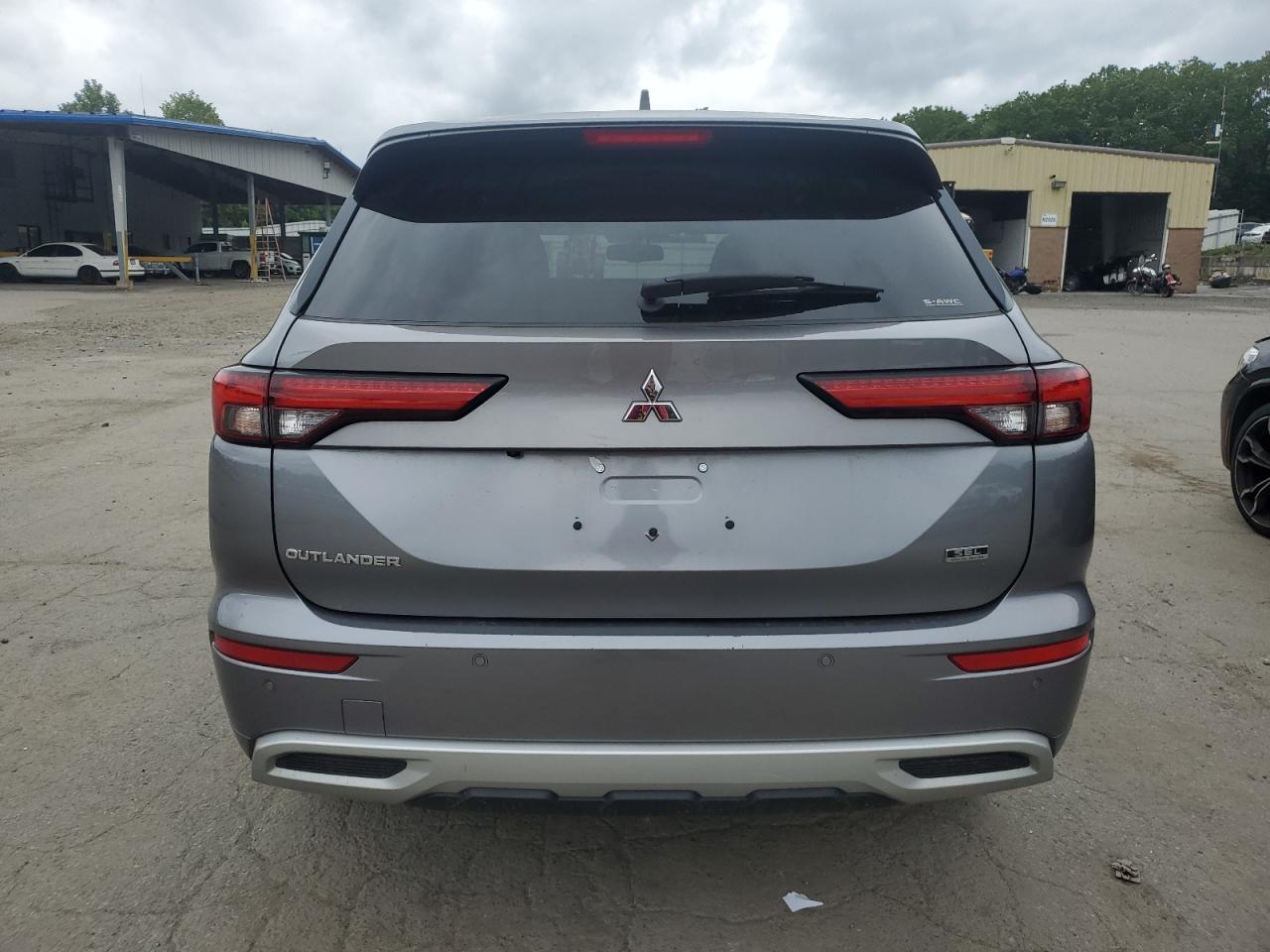 2022 MITSUBISHI outlander