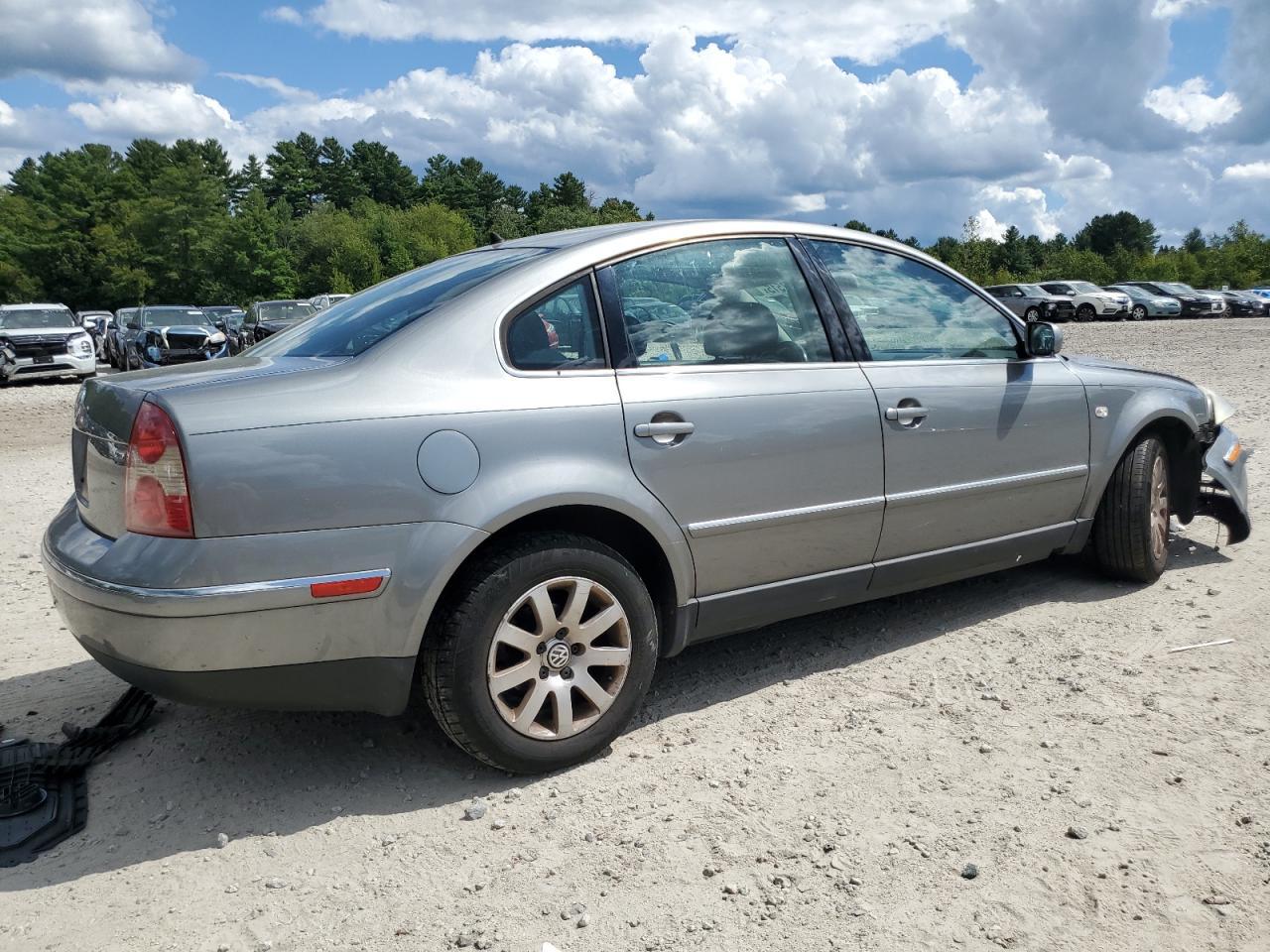 2003 VOLKSWAGEN Passat