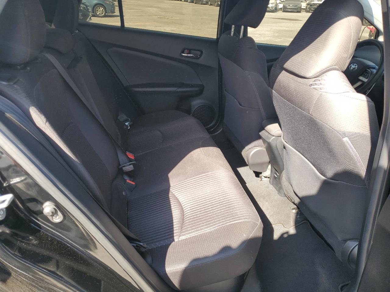 2017 TOYOTA PRIUS