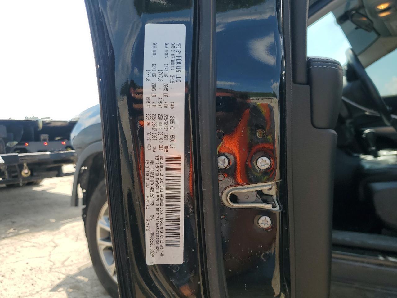 2019 JEEP CHEROKEE