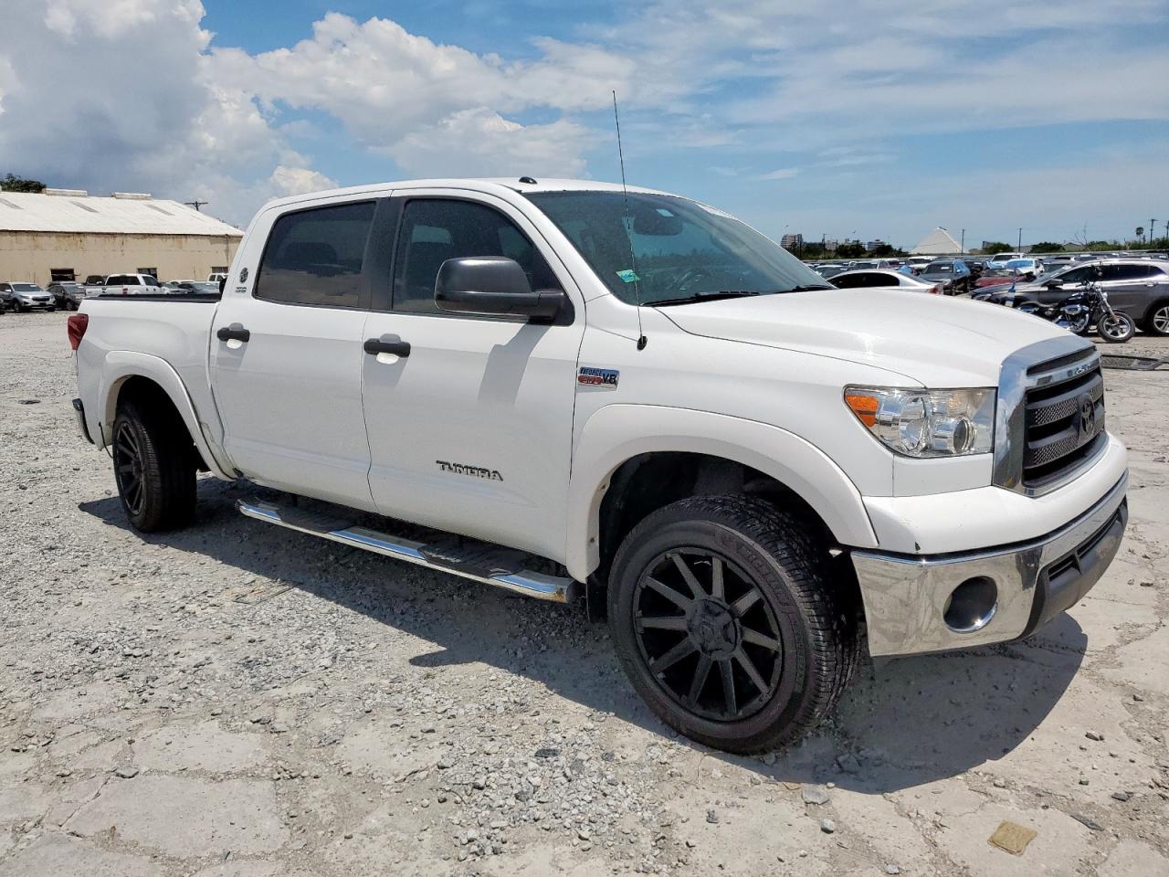 2012 TOYOTA TUNDRA