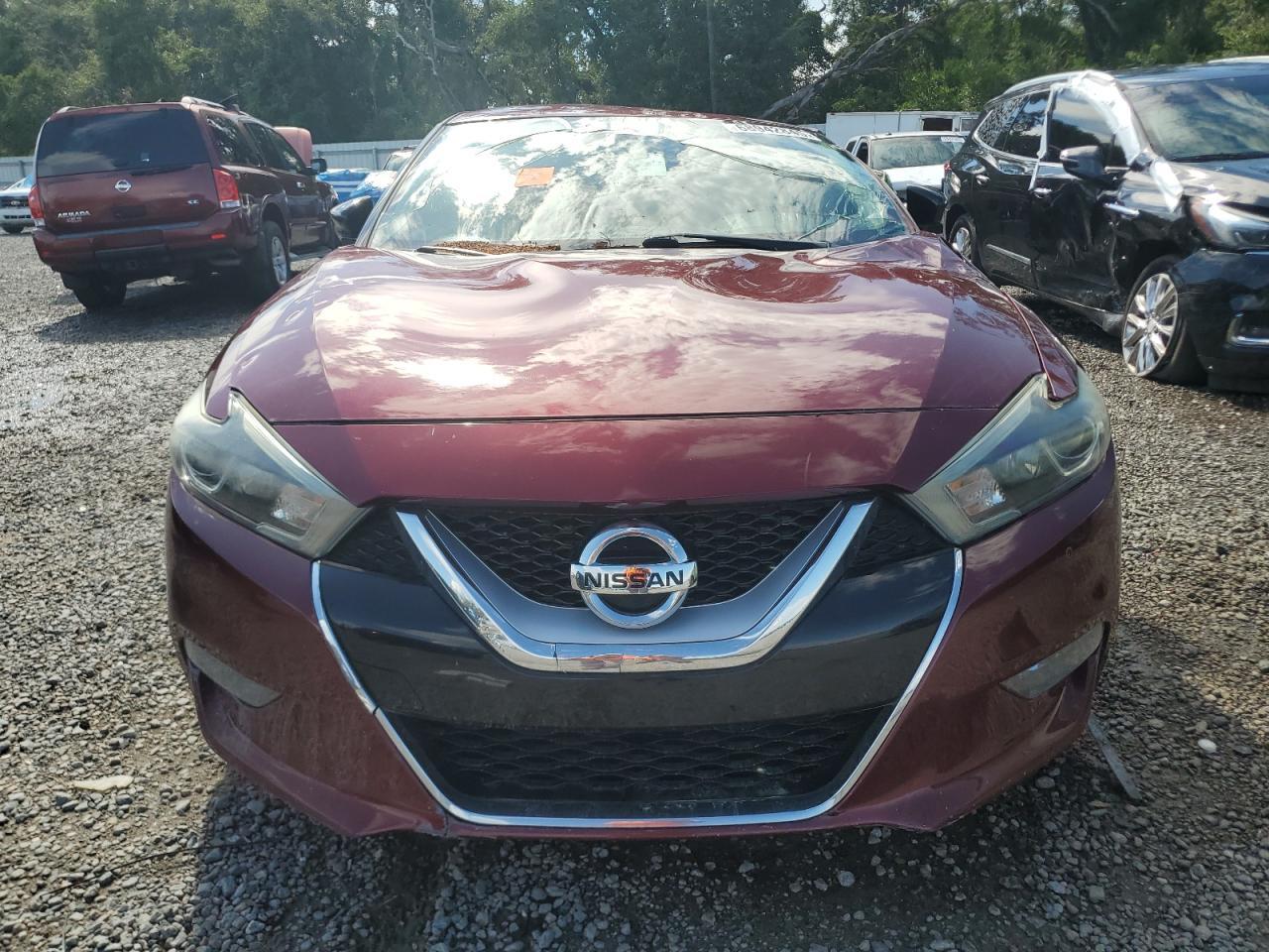 2017 NISSAN Maxima
