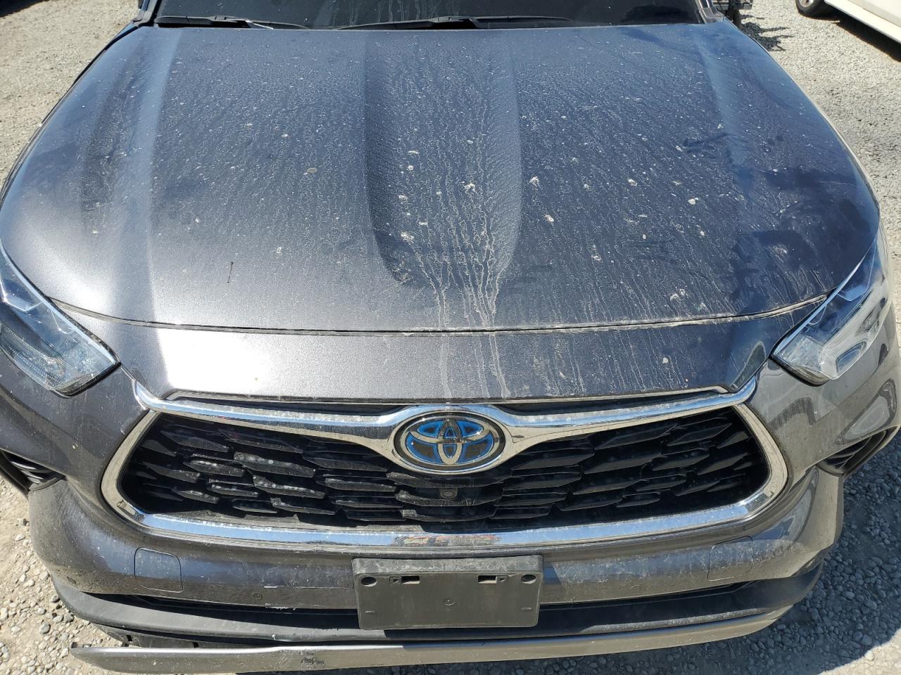 2022 TOYOTA HIGHLANDER