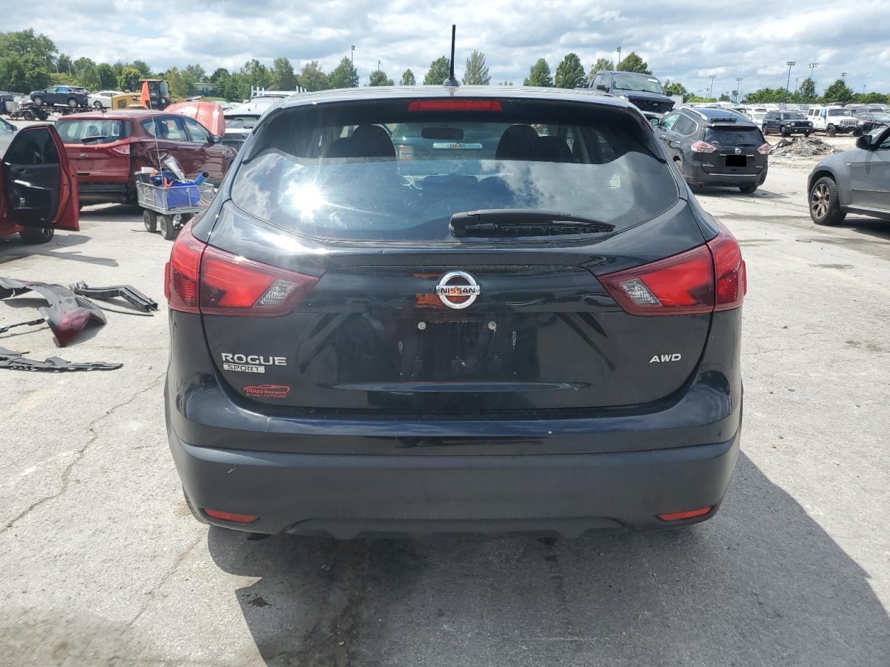 2017 NISSAN Rogue Sport