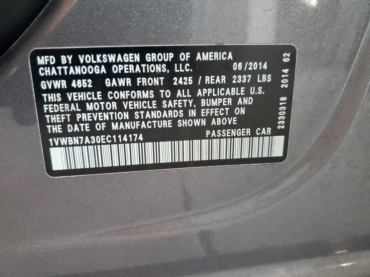 2014 VOLKSWAGEN Passat