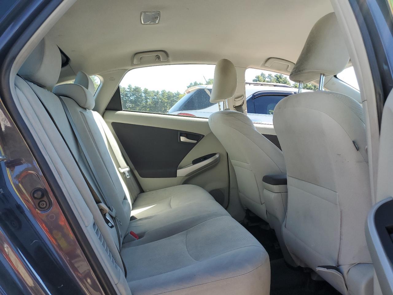 2011 TOYOTA PRIUS