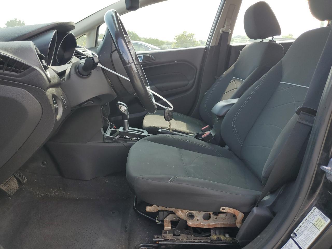 2014 FORD Fiesta