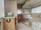 2000 Coach Catalina T