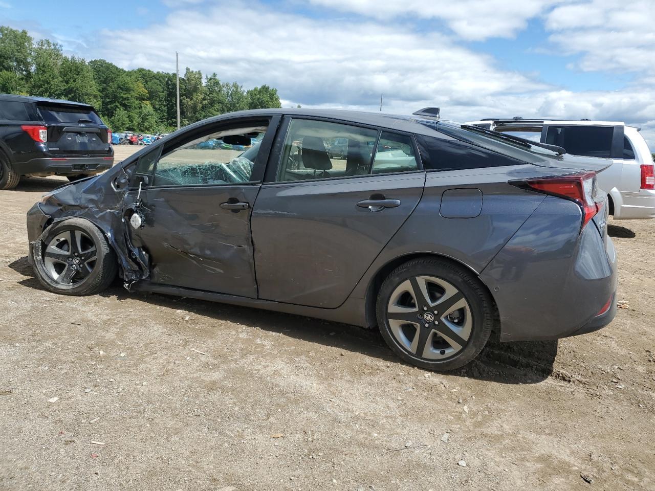 2022 TOYOTA PRIUS