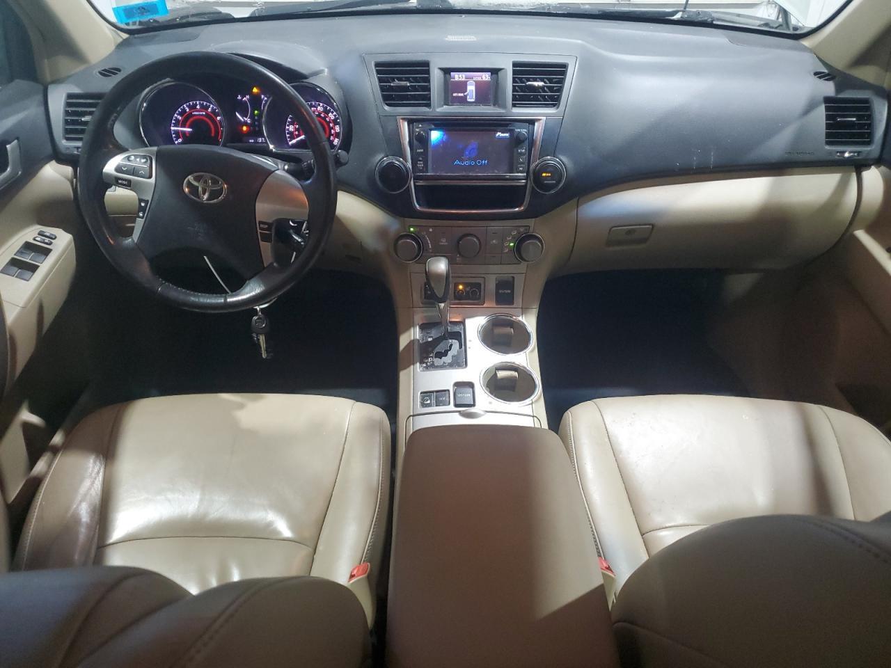 2013 TOYOTA HIGHLANDER