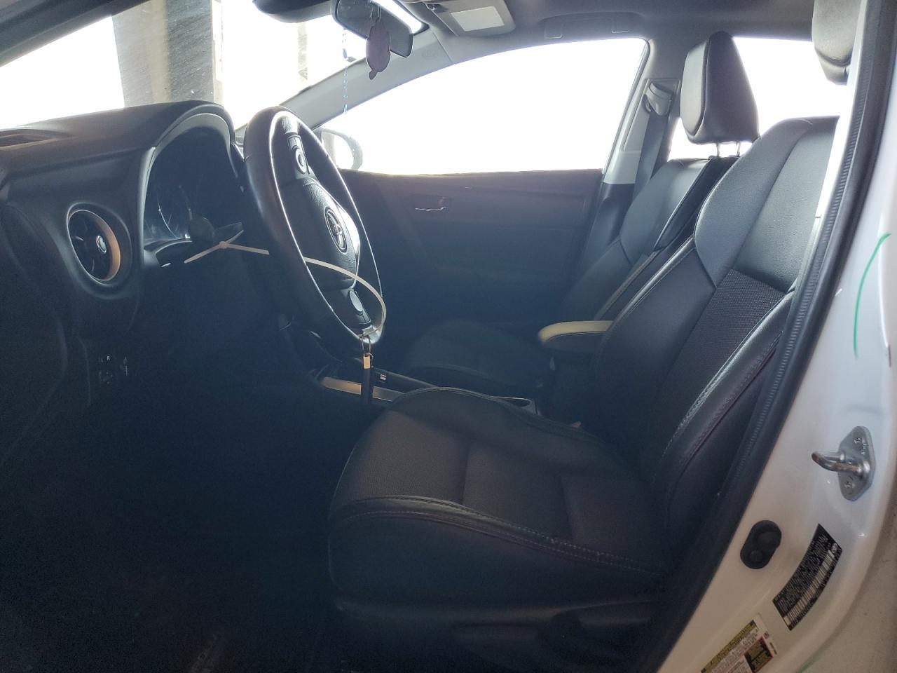 2017 TOYOTA COROLLA