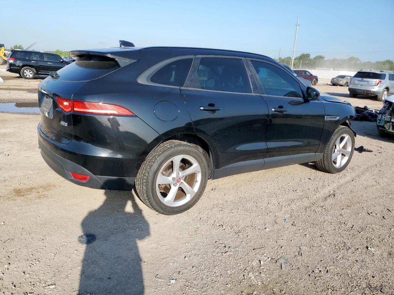 2017 JAGUAR F-Pace