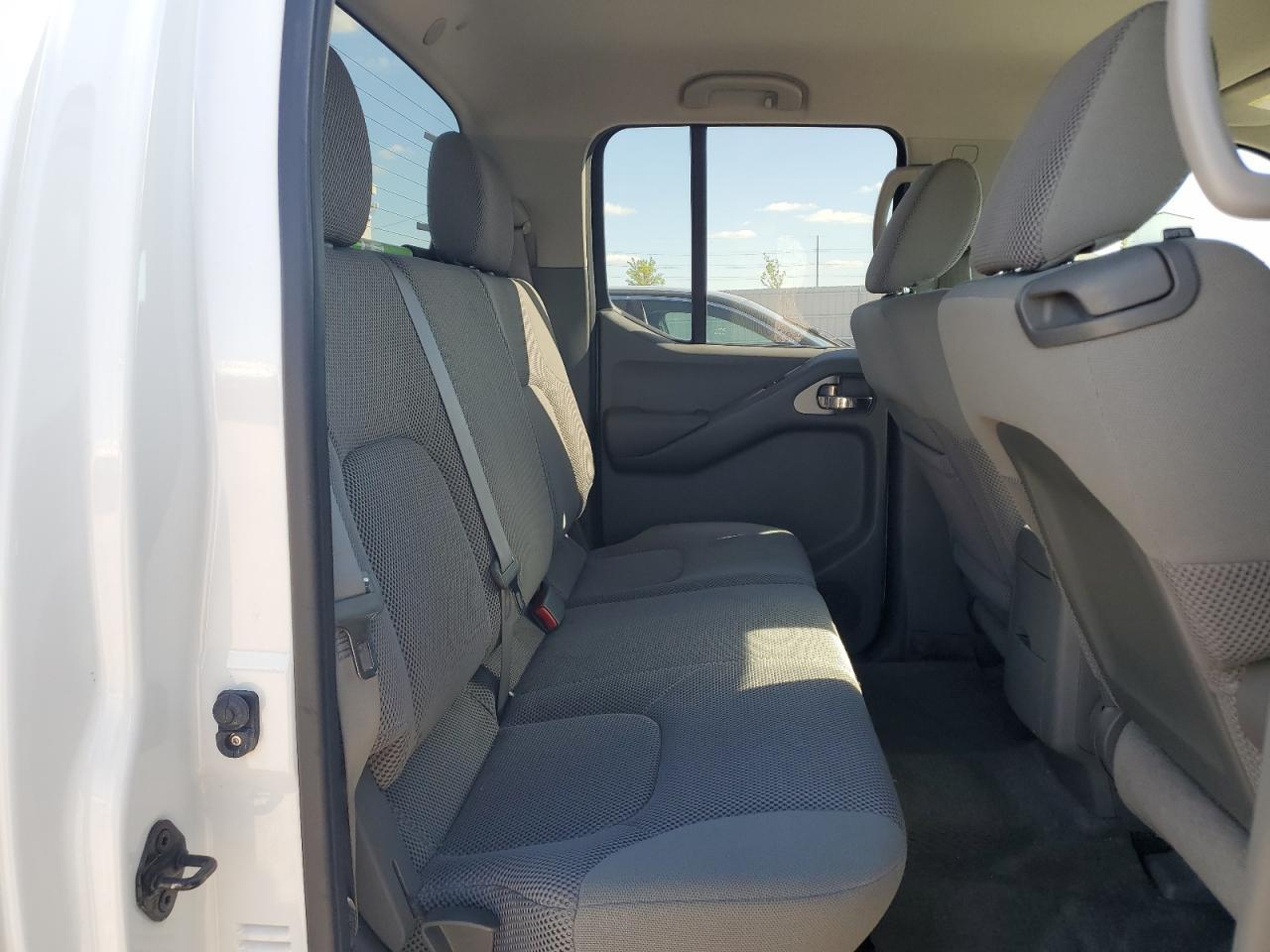 2010 NISSAN Frontier