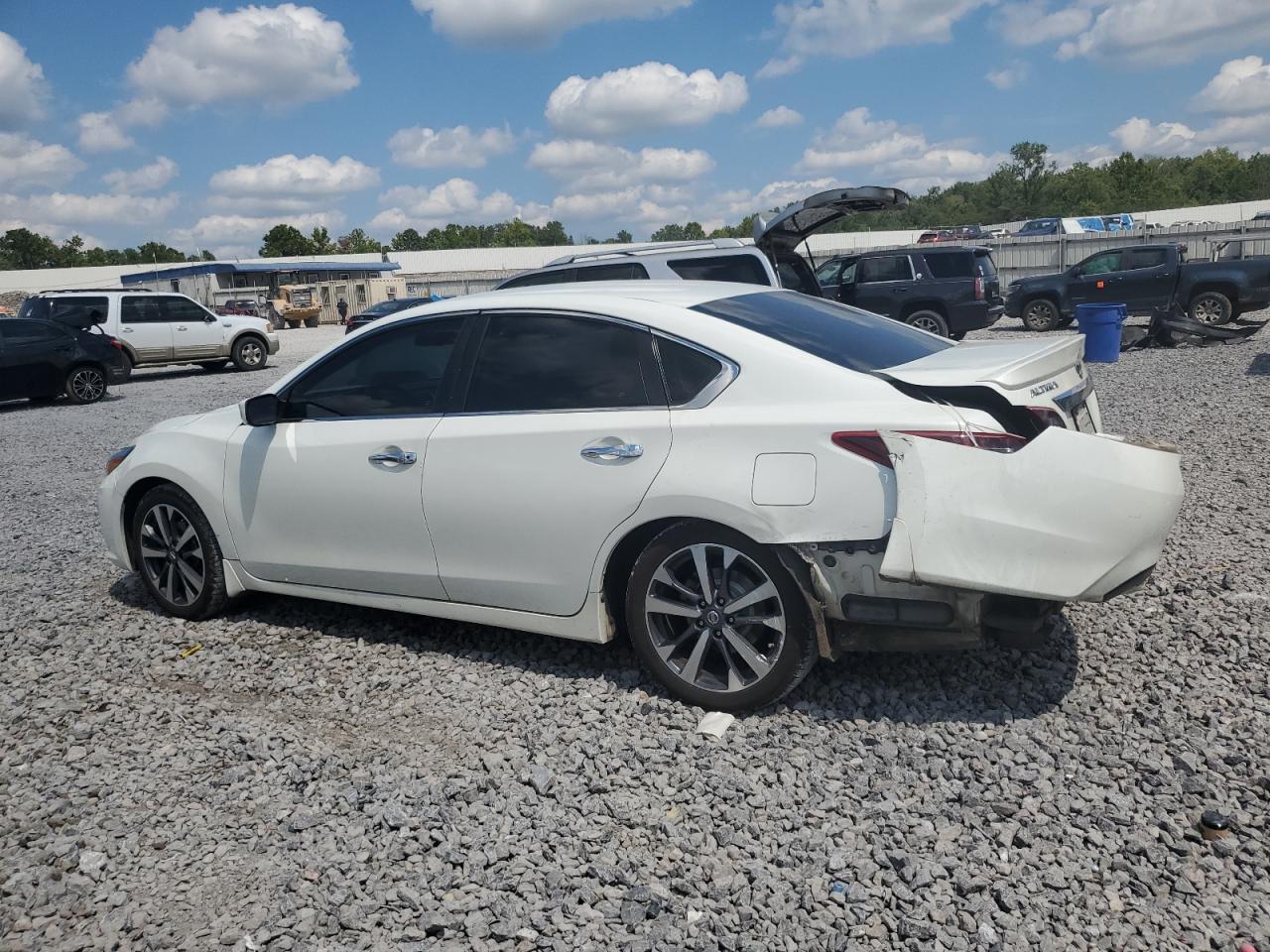 2017 NISSAN ALTIMA