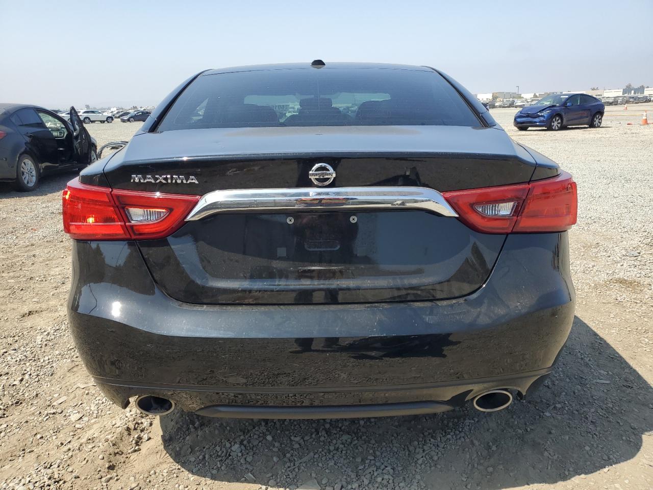 2016 NISSAN Maxima