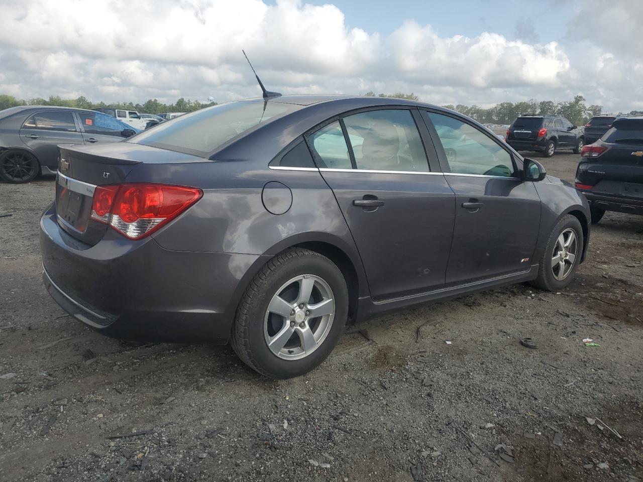 2011 CHEVROLET CRUZE