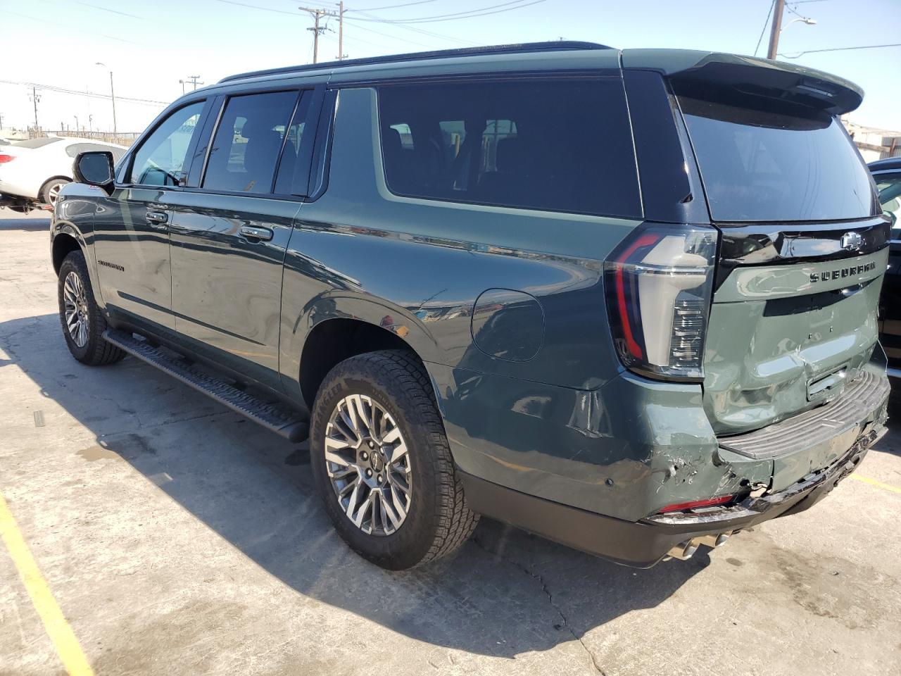 2025 CHEVROLET Suburban