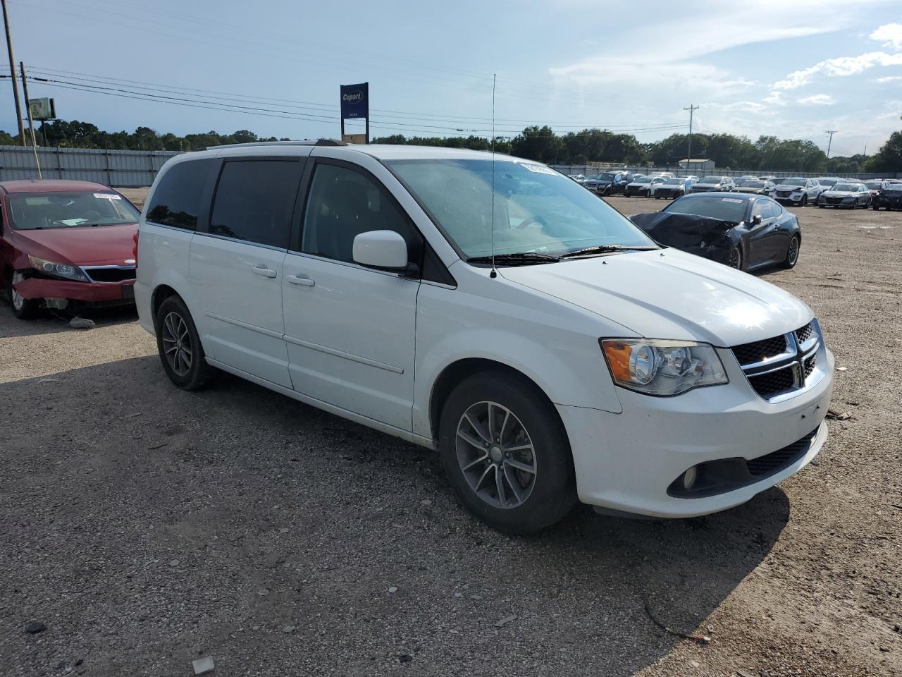 2017 DODGE GRAND CARAVAN
