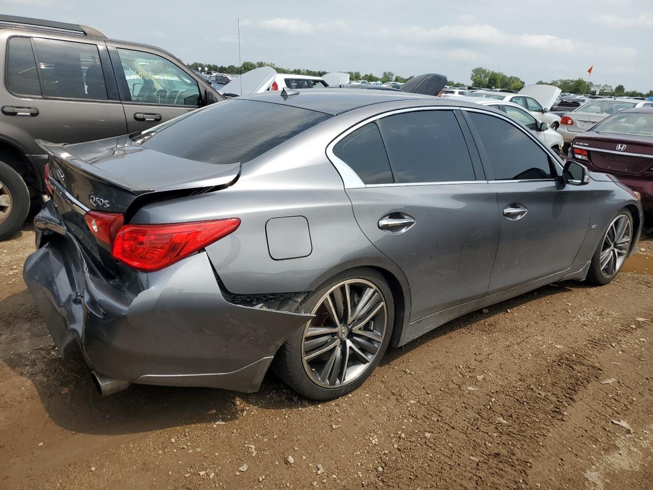 2017 INFINITI Q50