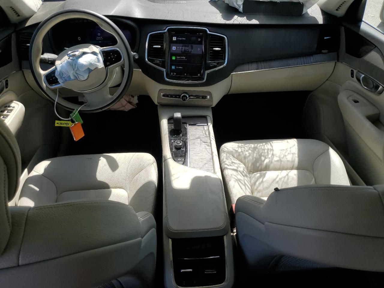 2023 VOLVO XC90