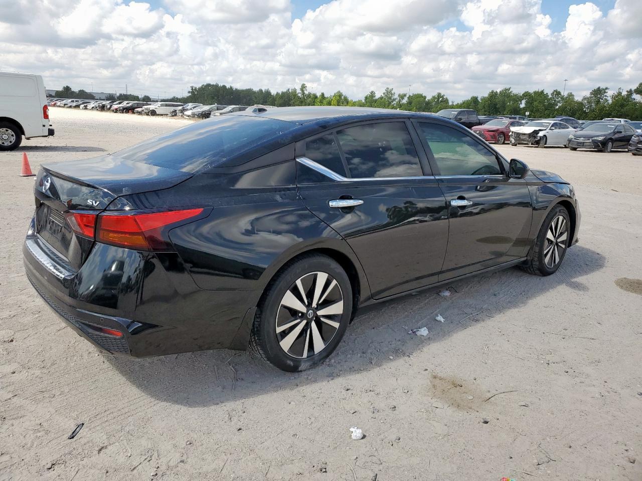 2022 NISSAN ALTIMA