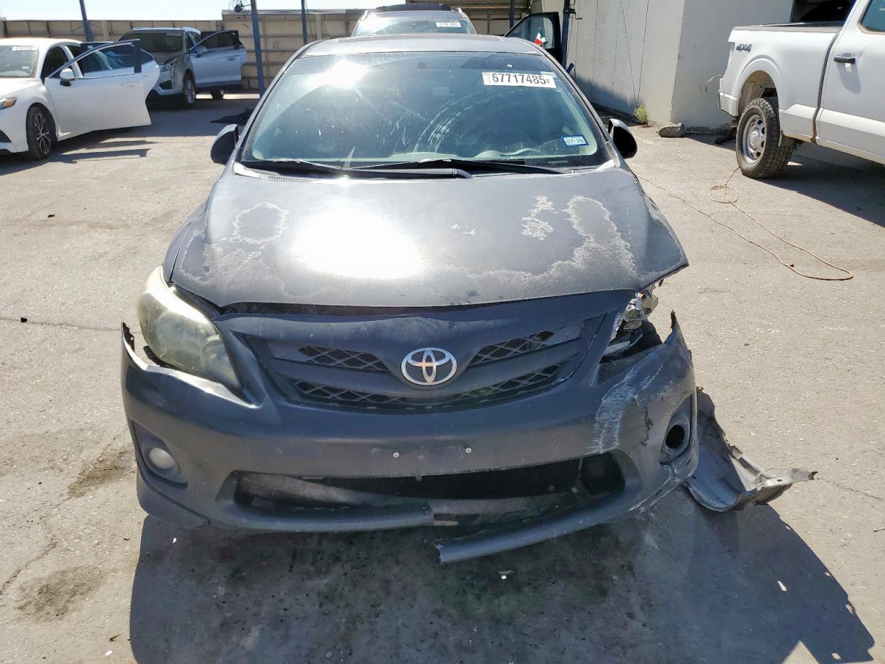2013 TOYOTA COROLLA