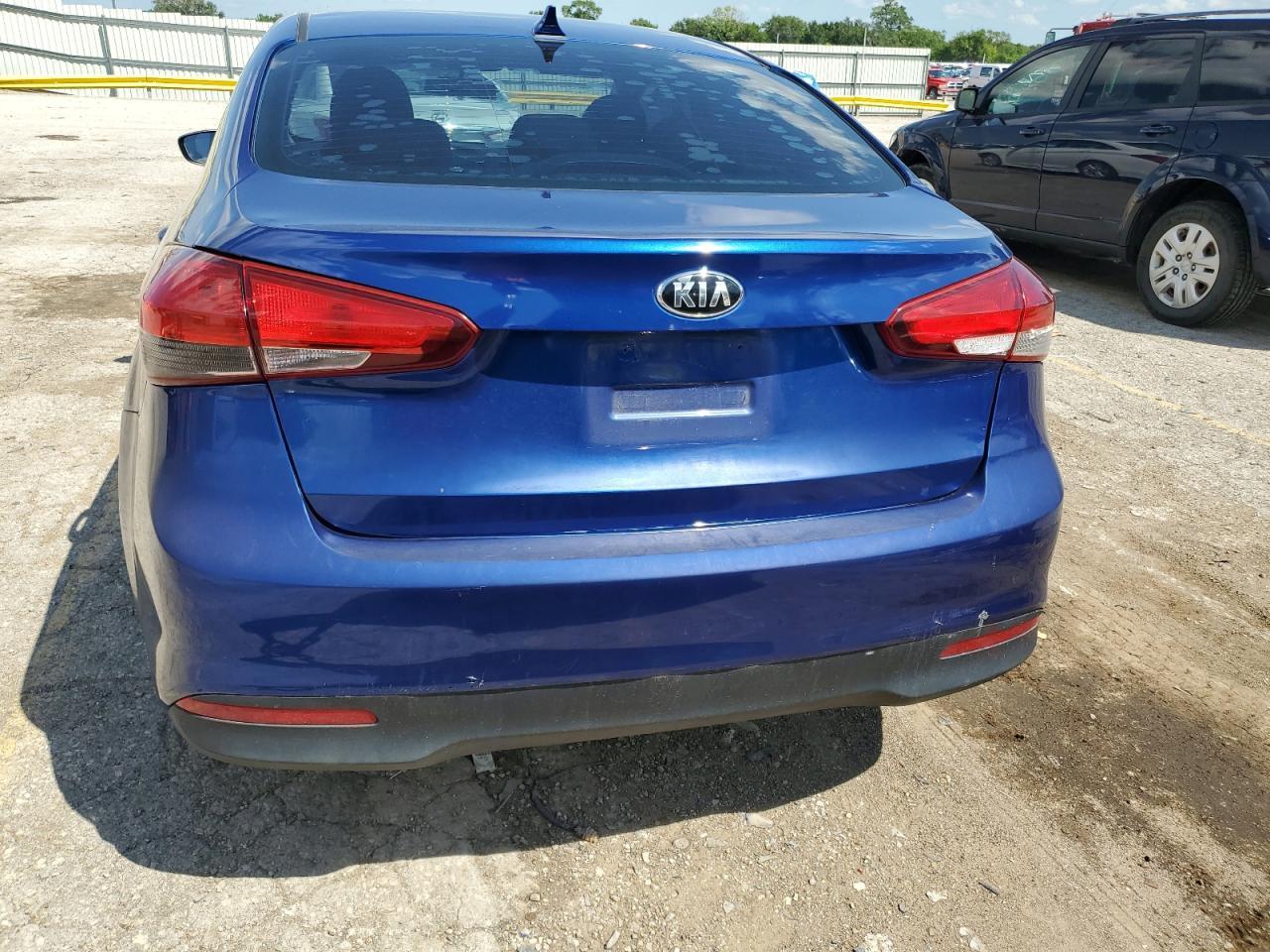 2017 KIA FORTE