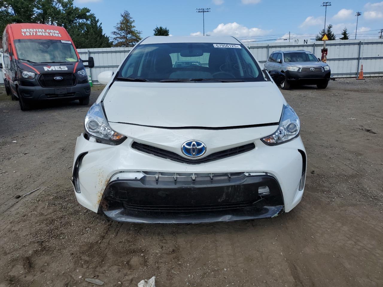 2017 TOYOTA PRIUS V