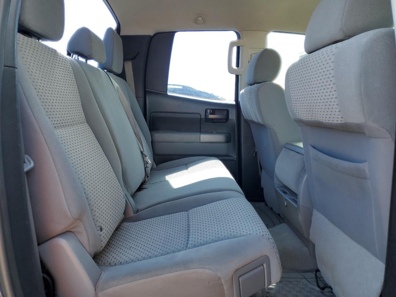 2011 TOYOTA TUNDRA