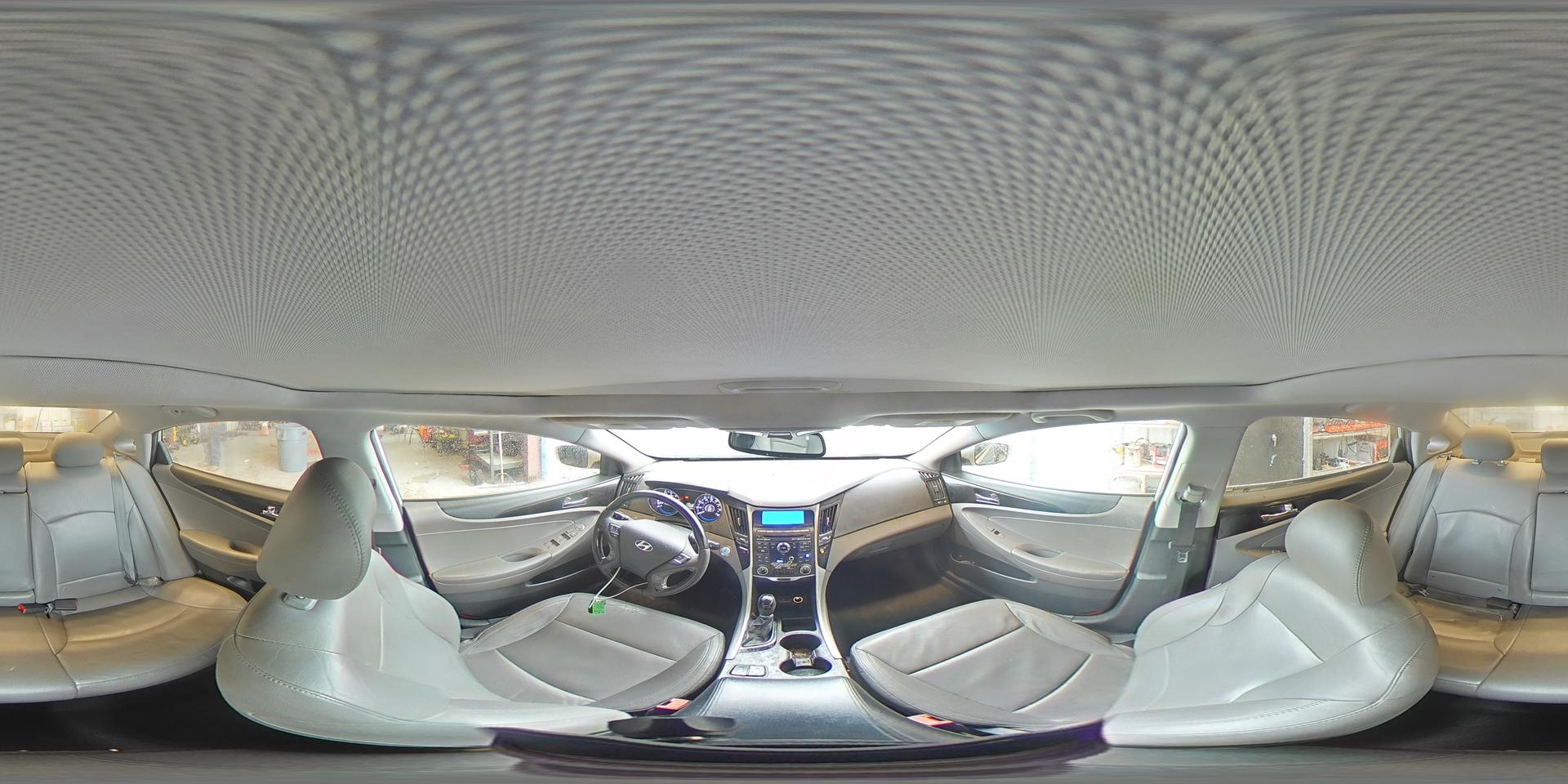 2011 HYUNDAI SONATA