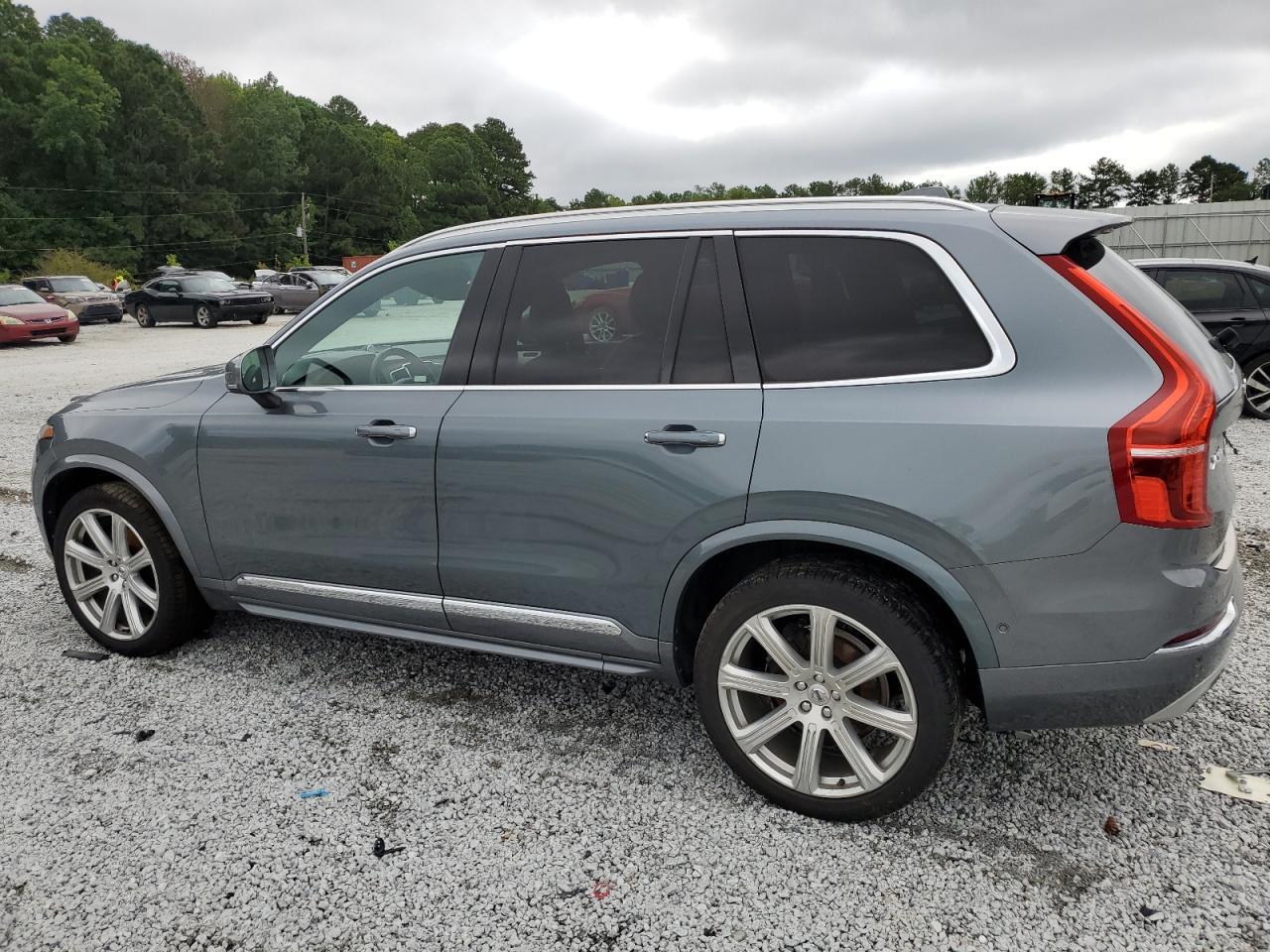 2017 VOLVO XC90