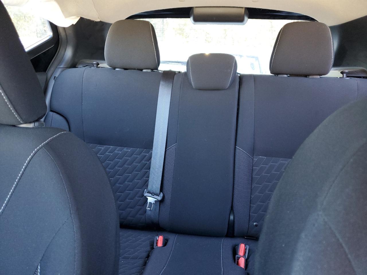 2021 NISSAN KICKS